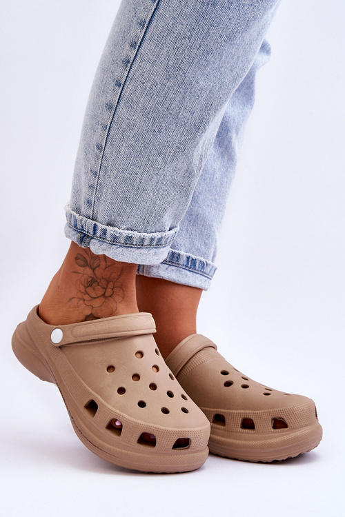 Pěnové Sandály Crocs Na Robustní Podrážce Béžová Katniss