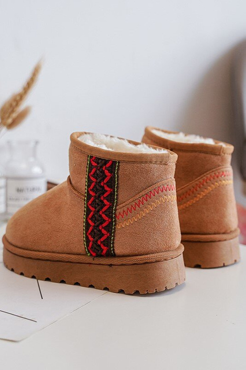 Snehové topánky izolované detská ťavia Leonora