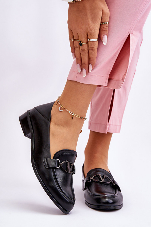 Black Marra Loafers s plochými podpätkami