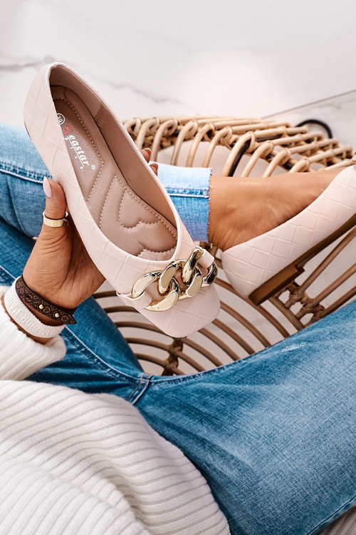 Elegantné prešívané baleríny s reťazou béžovej kokosu