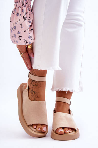 Pohodlné dámske sandále na platforme Beige Rubie