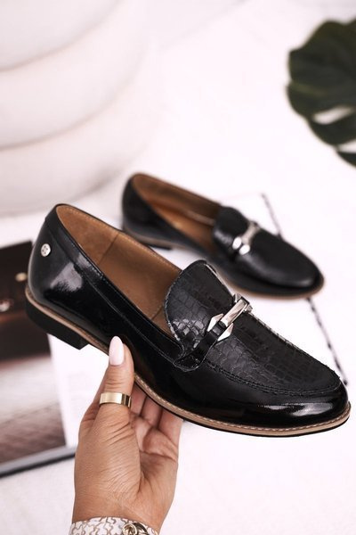 Dámska Maciejka lakovaná Maciejka Loafers Black 409A-01/00-1