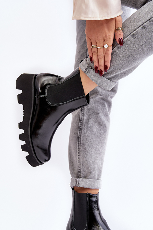 Dámské kožené botky na masivní podrážce Laura Messi 2571 černé