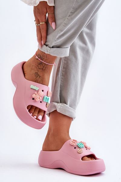 Mäkké dámske penové papuče s dekoráciami ružová loria