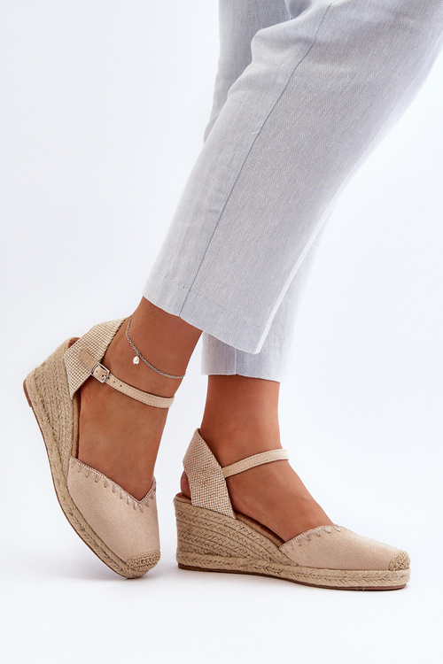 Zamšové sandále espadrily s klincom a pleteným detailom béžové Raylin