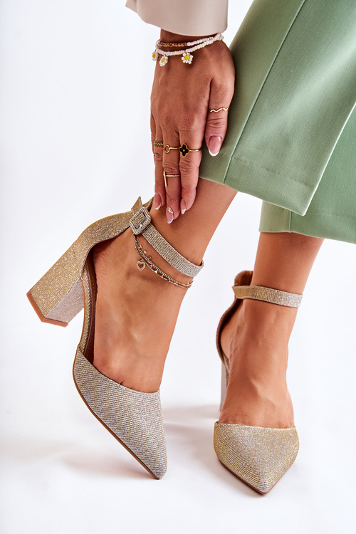 Lesklé lodičky Na Baru zlate Amira