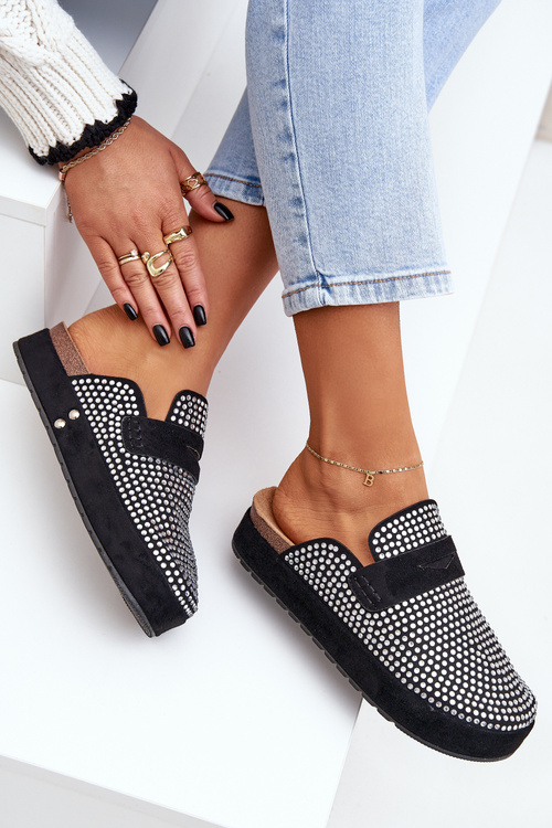 Dámske sandále zdobené zirkónmi na čiernej platforme Deorani