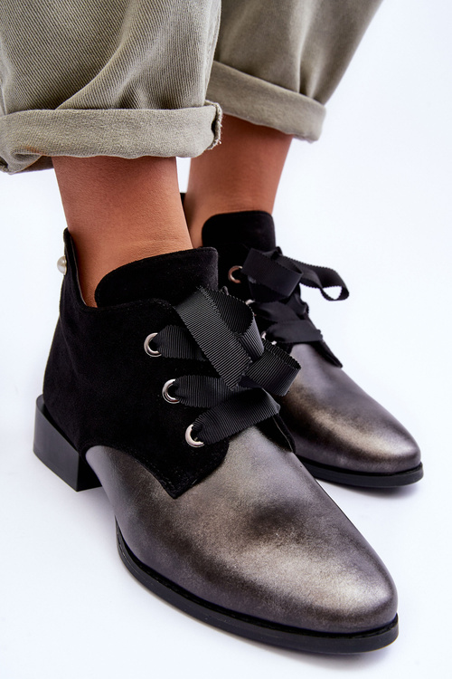 Dámska plochá topánky s čiernou väzbou Meroni