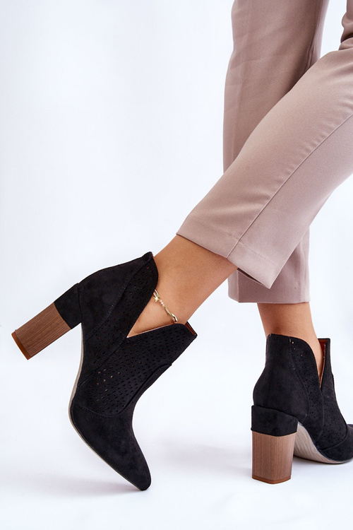Módní semišové prolamované boty na vysokém podpatku Černá Genevi