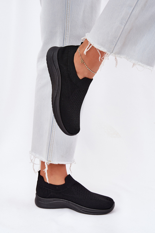 Materiálové slip-on dámské sportovní boty černé Astusa