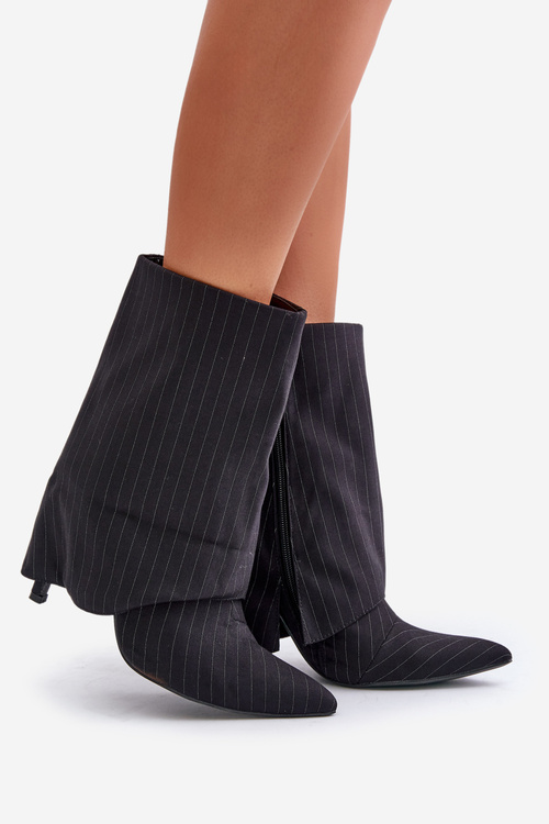 Dámské boty na podpatku se zahnutým svrškem a špičatými špičkami černé Naritua