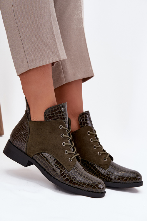 Lakované dámské kotníkové boty s ozdobným reliéfem vyhřívané Vinceza 16477 tmavě zelené