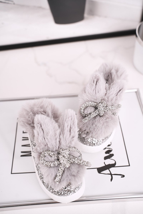 Izolované tenisky pre deti sivé múmie