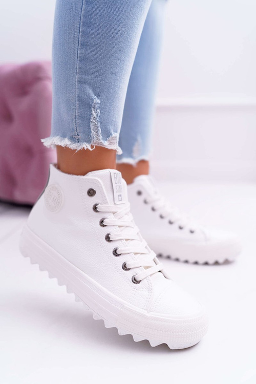 Dámske tenisky s veľkou hviezdou Vysoko izolované biele EE274111