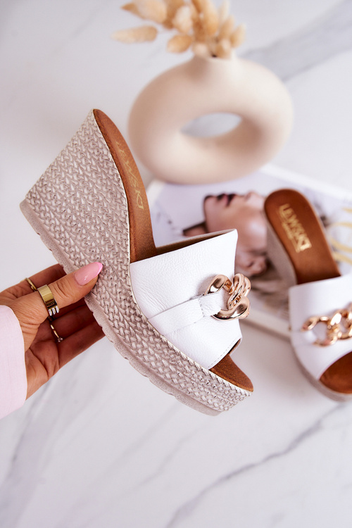 Kožené pantofle na klínku Lewski 3062 Bíle