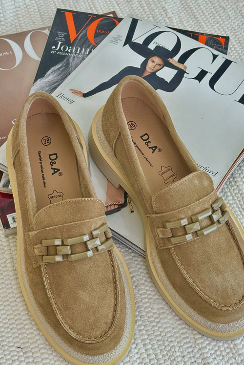 Dámské semišové mokasíny na ploché podrážce s ozdobou D&A TW101 hnědé