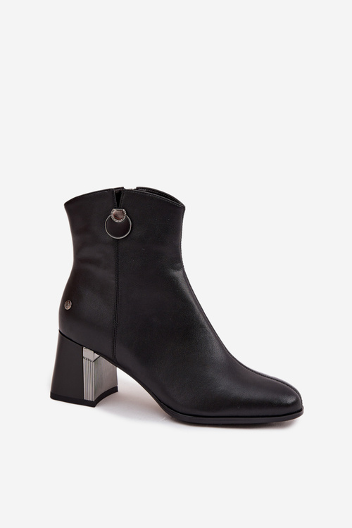 Zateplené kožené boty na podpatku Maciejka K7203-04 Černé