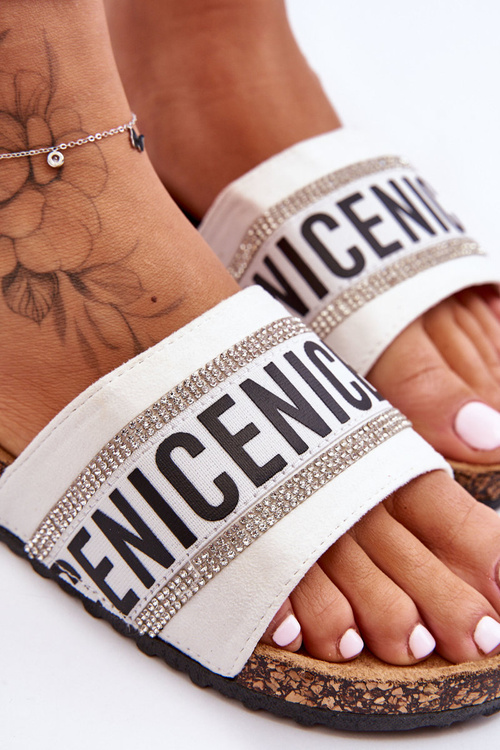 Klzy na korku s zirkónmi White Benice