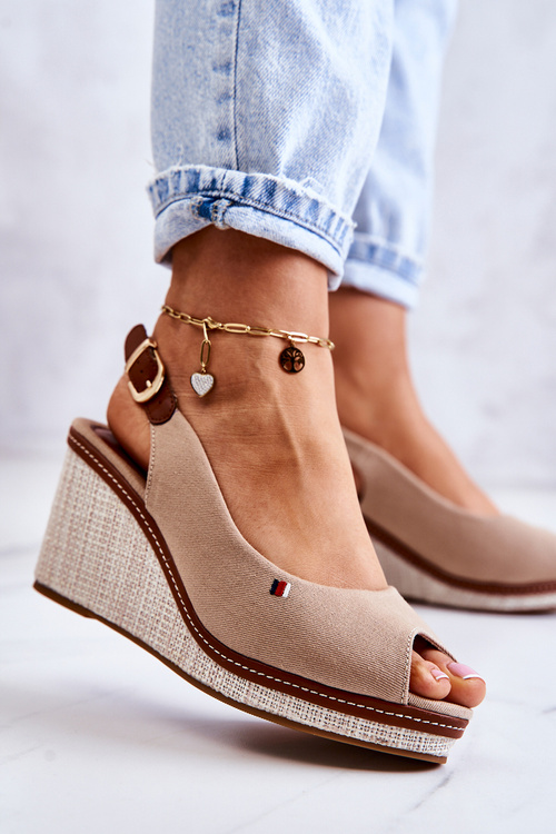 Dámské pohodlné sandály s přezkou Tmave Béžové Thallas