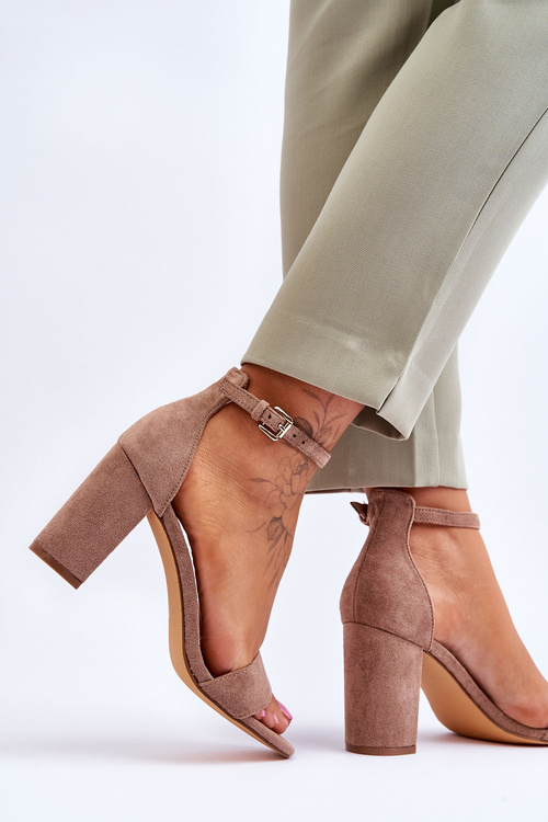 Dámske klasické semišové sandále Brown Passo