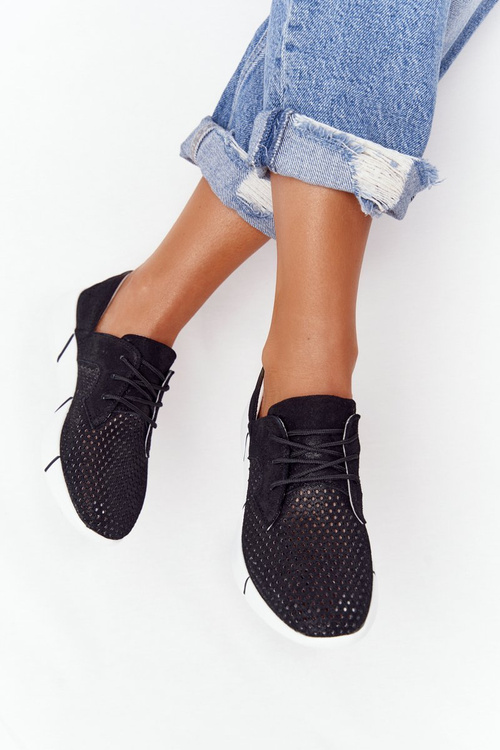 Dámska kožená športová topánka Čierny výlet