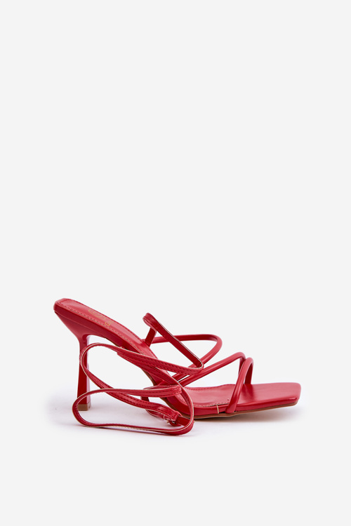 Štýlové Sandále Na Opätku S Pásikmi Červené Saredi
