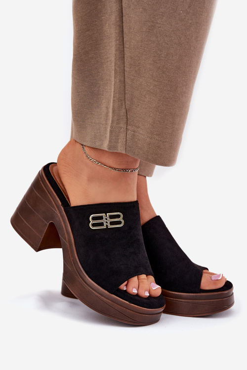 Dámské Pantofle Na Masivním Podpatku Se Zlatým Detalem Vinceza 17400 Černé