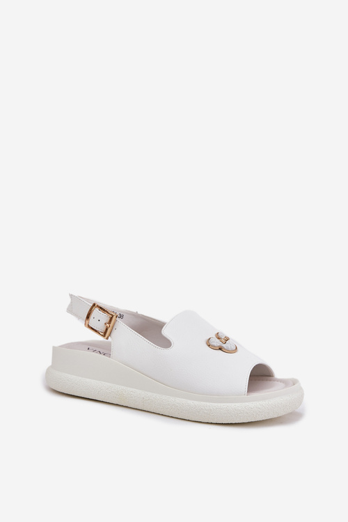 Dámske kožené sandále s ozdobou Vinceza 66757 biele