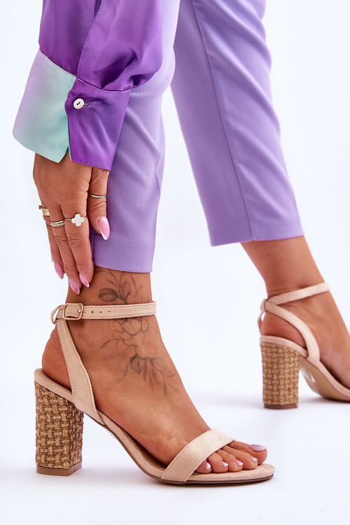 Semišové Sandály Na Spleteném Podpatku Béžové Selila