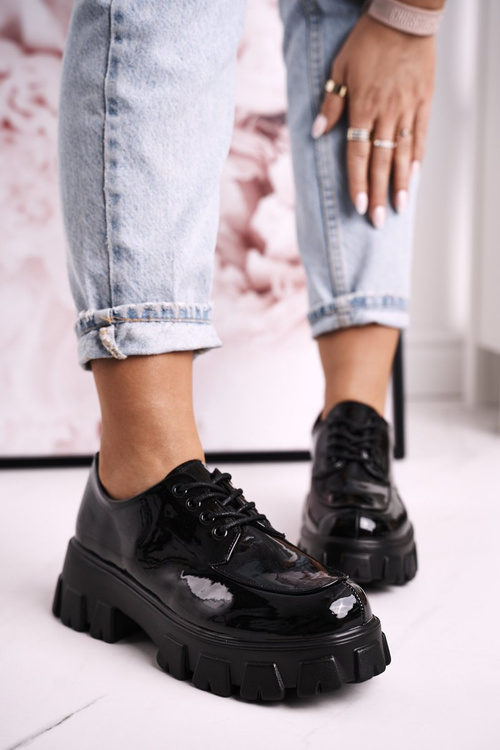 Dámska Oxfordská topánka na masívnej platforme S. Barski HX23 maľovaná čierna