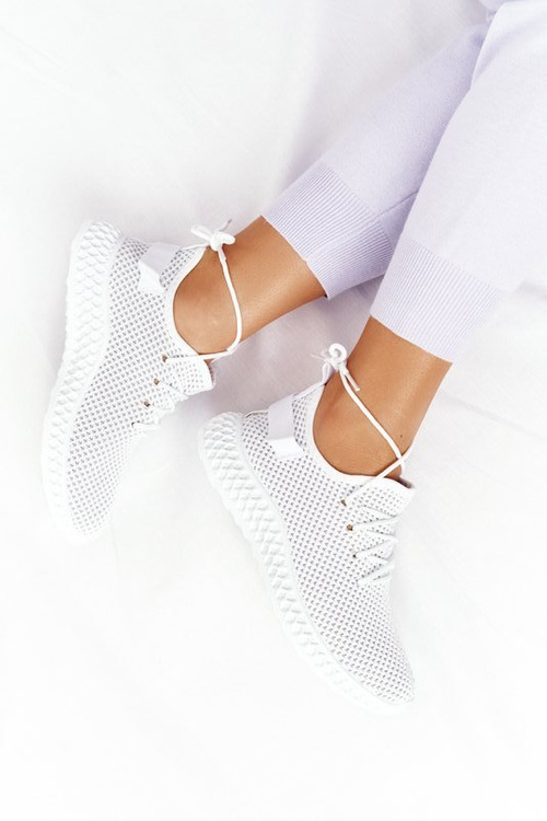 Dámske športové topánky skĺznuté biele utiek