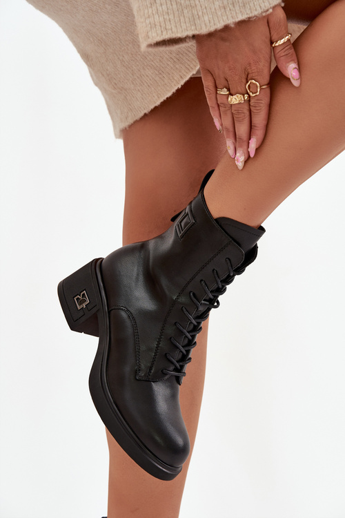 Zateplené dámské kotníkové boty z pravé kůže na klínku Vinceza 66819 Černé