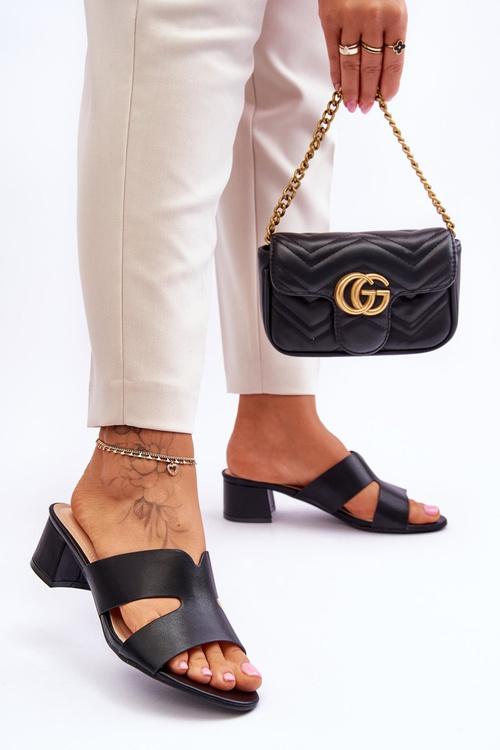 Klasické kožené papuče s nízkym zakotveným čiernym Miley