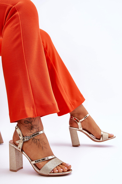 Zlaté podpätky lesklé sandále Alicia