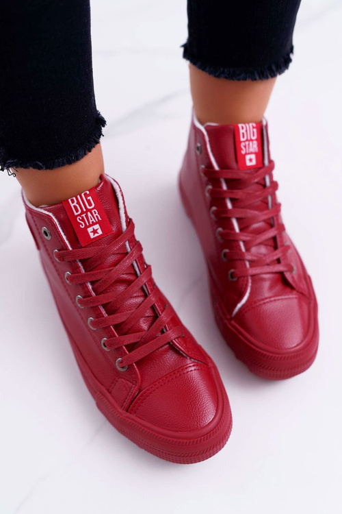 Dámske tenisky s veľkou hviezdou High Izolované červené EE274112