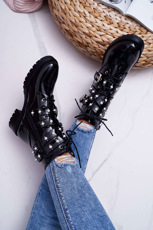 Ploché -Varnované ženské topánky s perlami čiernej nadvlády