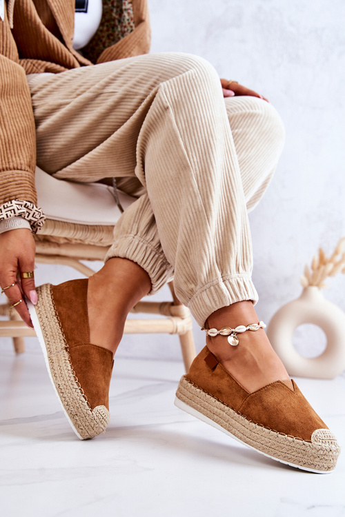 Nazouvací semišové espadrilky Camel Lesley