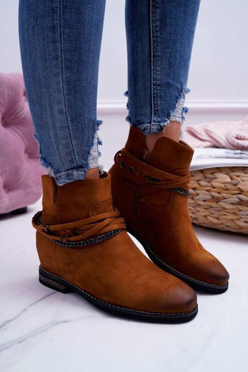 Dámske skryté semišové topánky. Camel Mirley Wedge