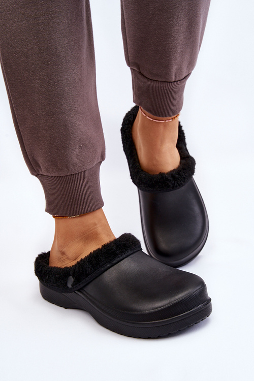 Ženský penový izolovaný Crocs Black Cova