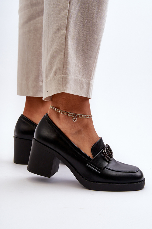 Dámske topánky na opätku s ozdobou čierne Nedarea