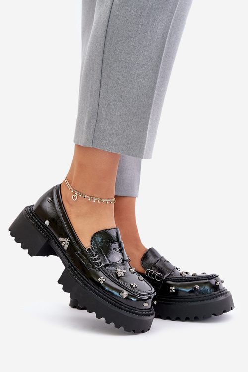 Dámske Lakované Kožené Poltopánky S Ozdobami D&A MR880-103 Čierne