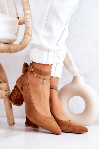 Semišové lodičky s mašličkou Maciejka 05059-29 Hnědá