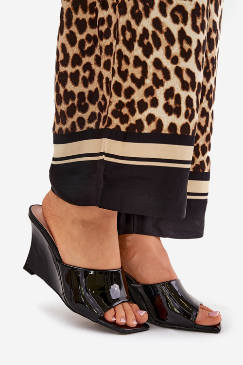 Lakované Dámské Pantofle Na Klínu Černé Nelithin