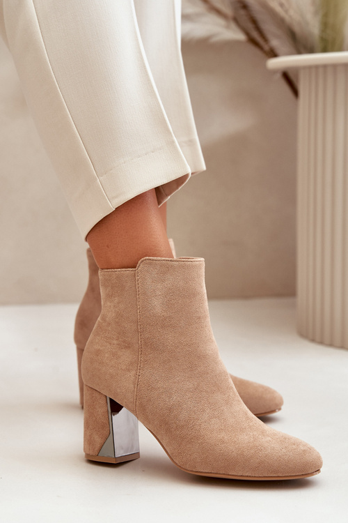 Zateplené čižmy na podpätku s zrkadlovým prvkom béžové Silvare