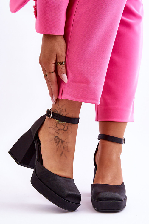 Módní lodičky Na masivních podpatcích Černá Sandia