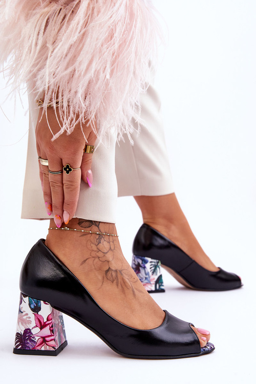 Kožené čerpadlá s dekoratívnymi pätami Lewski topánky 2608/k čierna