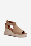 Dámske sandále na platforme a klinčeku z ekokože béžové Hloeli