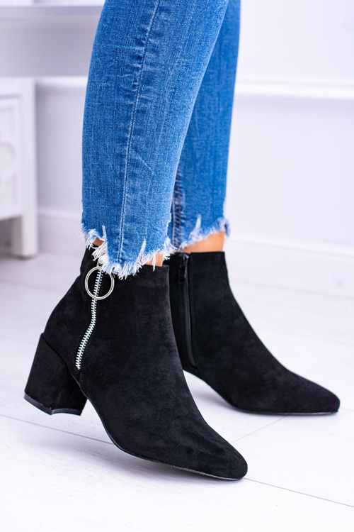 Černé semišové boty na špičkách Jonnes