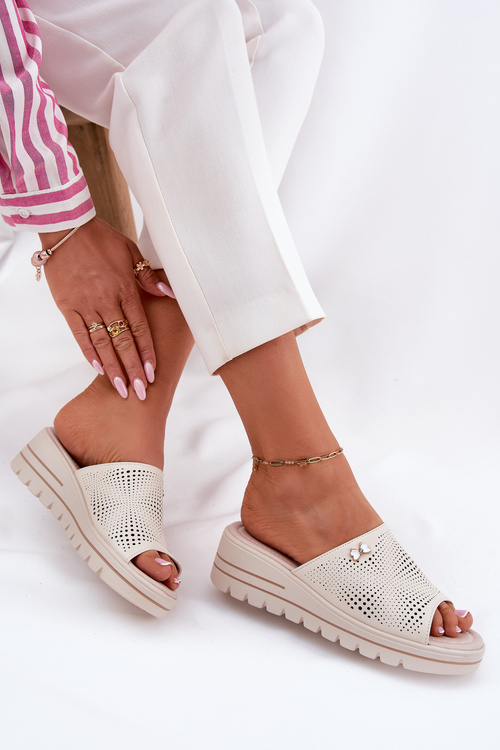 Dámske Kožené Sandále Na Klíne Béžové Vinceza 41477