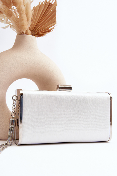 Malá formálna taška s lemovaným strieborným Chiononom